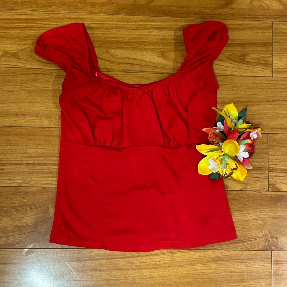 Rock Steady Peasant Top